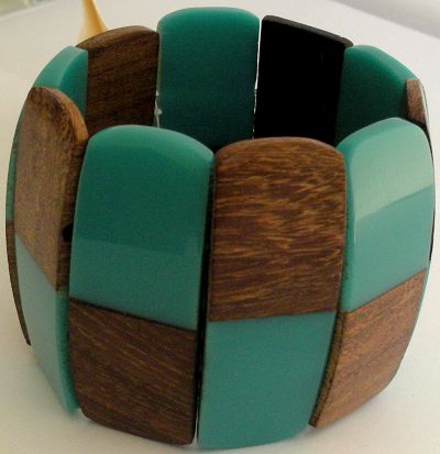 snazzy jazzy - GREEN 'N' WOOD BRACELET