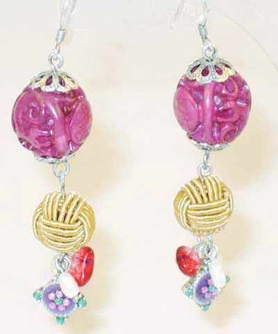 Beaded earings for pierced ears. Description: Beaded earings for pierced ears. Description: