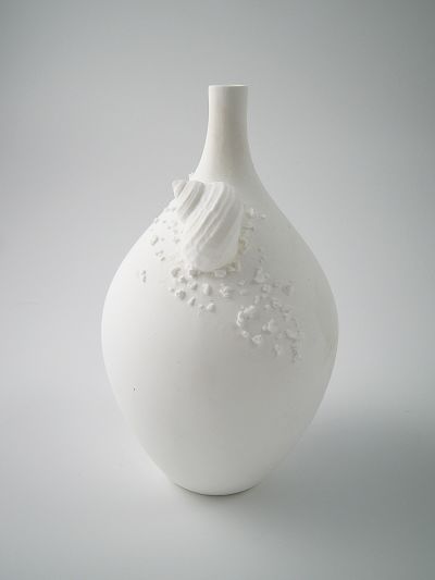 Bone China Bud Vase with Murex Shell on sportingdirectory.com.au