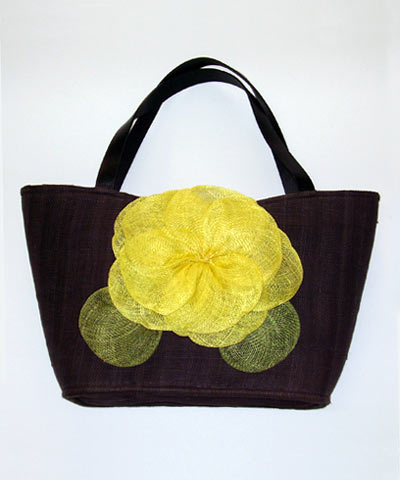 Black and Yellow Handbag 102 01 on sportingdirectory.com.au