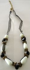 Click to Enlarge - snazzy jazzy - BLACK OR WHITE NECKLACE 